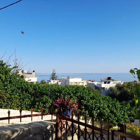 Mandoras Cozy Sea View *